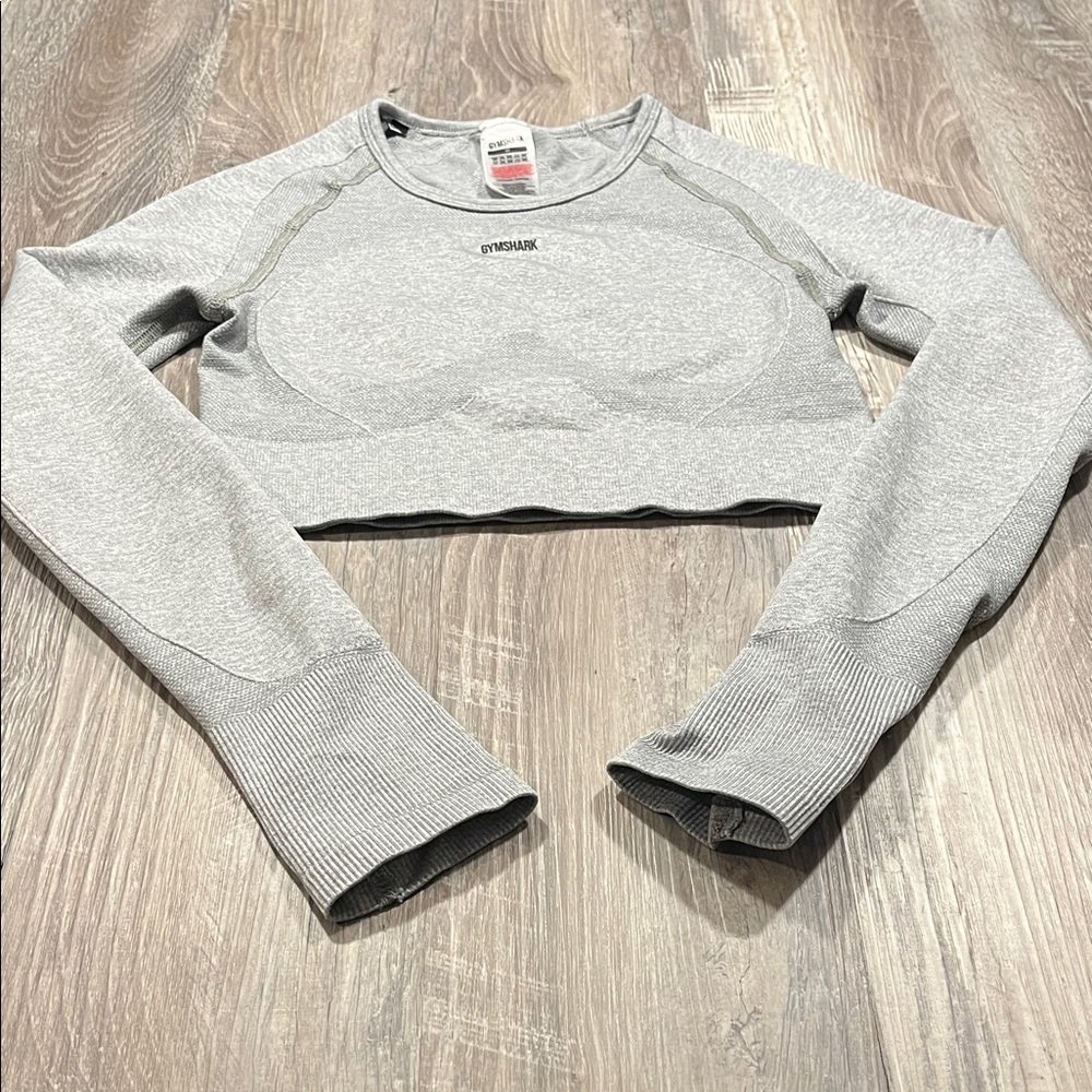 Gymshark Light Gray Long Sleeve Crop Top Size Medium